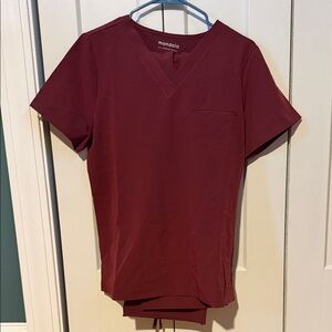 Mandala Scrubs Raisin Scrub Set